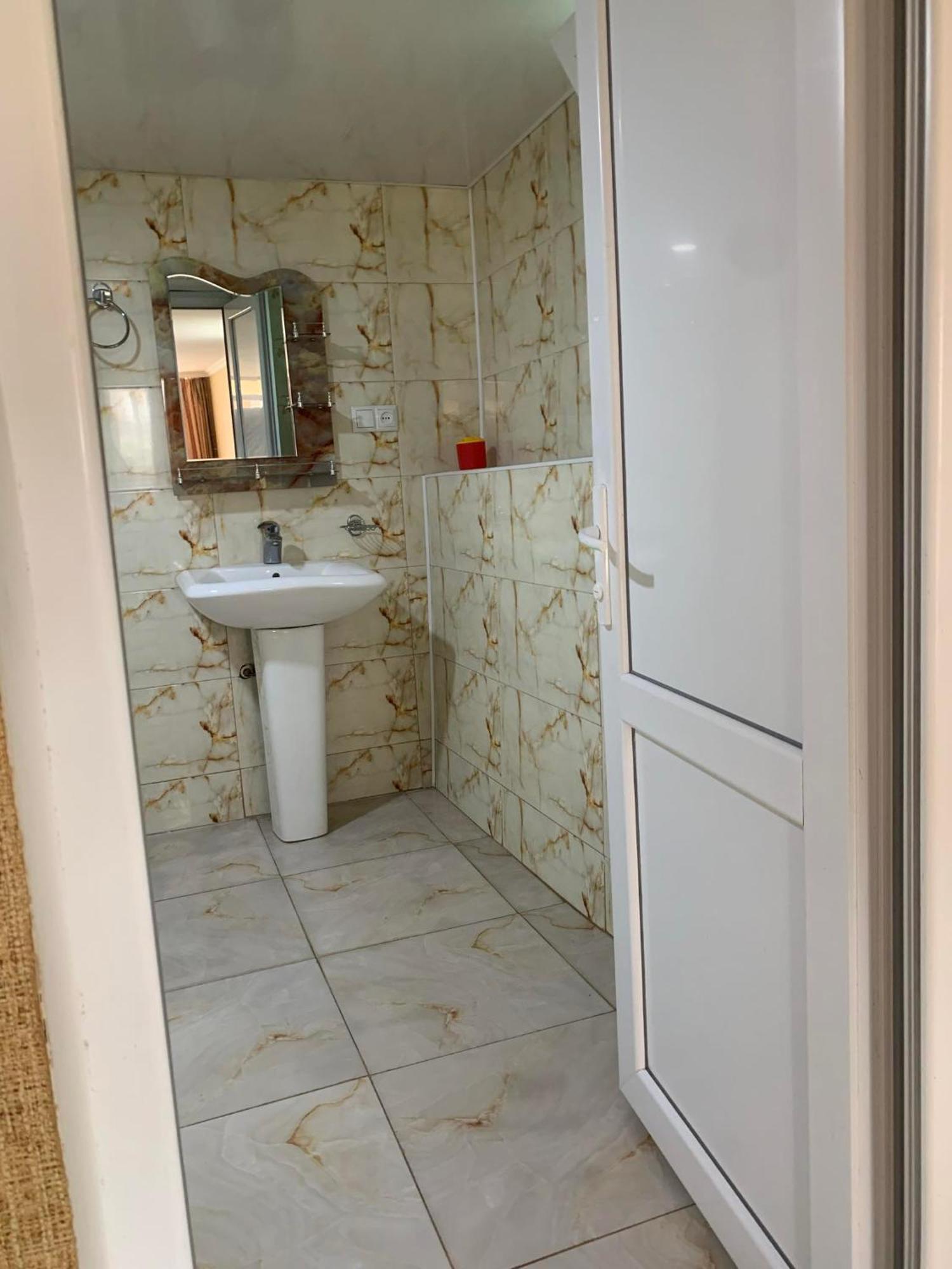Hotel Tsivi Tba Ckaltubo Zewnętrze zdjęcie