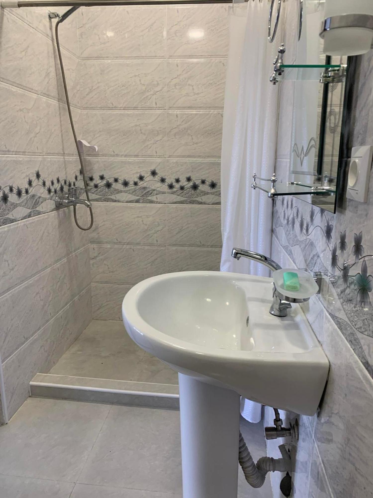 Hotel Tsivi Tba Ckaltubo Zewnętrze zdjęcie